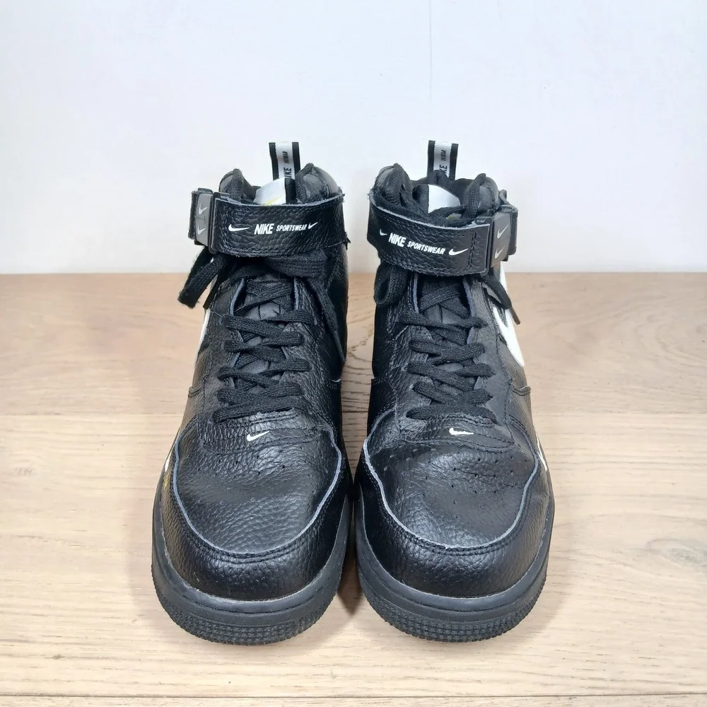 Nike pre owned